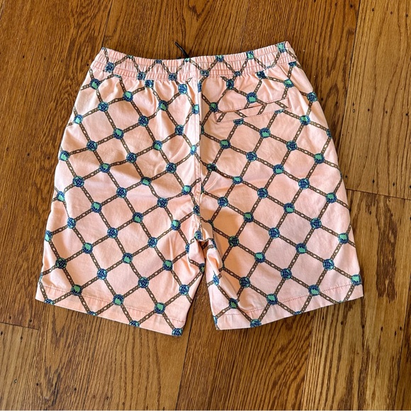 PRE-OWNED - LIKE NEW URBAN OUTFITTERS MAX PRINTED SHORTS MENS SMALL - Picture 4 of 13